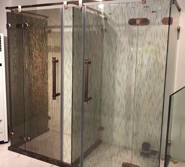 淋浴房夹胶玻璃1